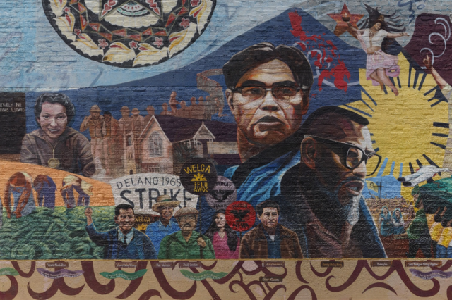 Filipino American Mural at Unidad Park titled Filipino Americans: A Glorious History, A Golden Legacy 