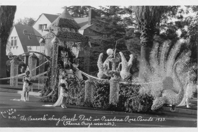 The Peacock Long Beach Float in Rose Parade 1933 (Theme Prize Winner)