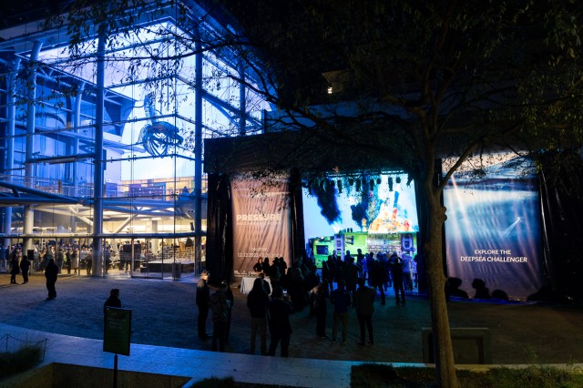 Pressure exhibit exterior