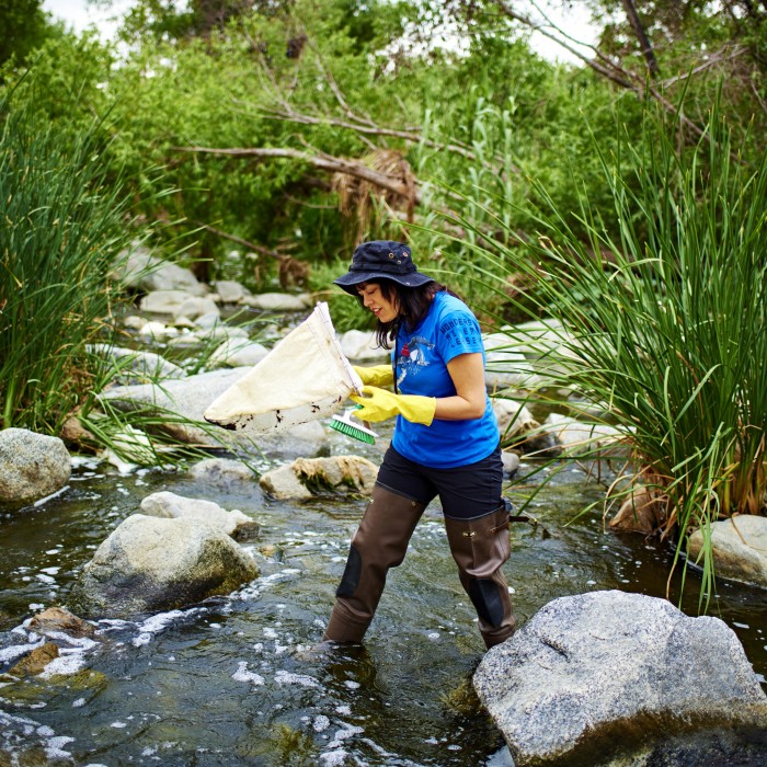 lisa gonzalez walking in LA river for BioSCAN community science