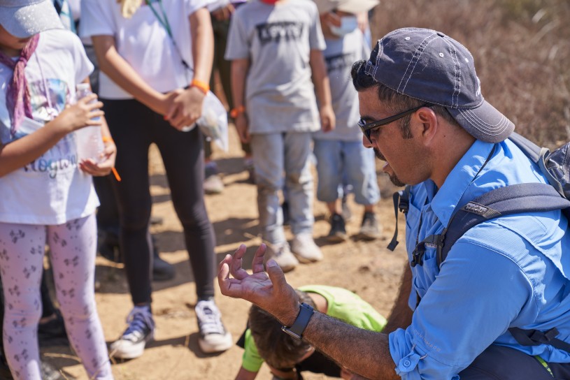 Miguel Ordeñana wows Charmlee KFAM hikers